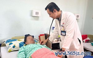 2 ngư dân Phú Yên tử vong trên biển， nghi do đột quỵ - Ảnh 1.